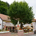 Szálloda Koruna Karlštejn