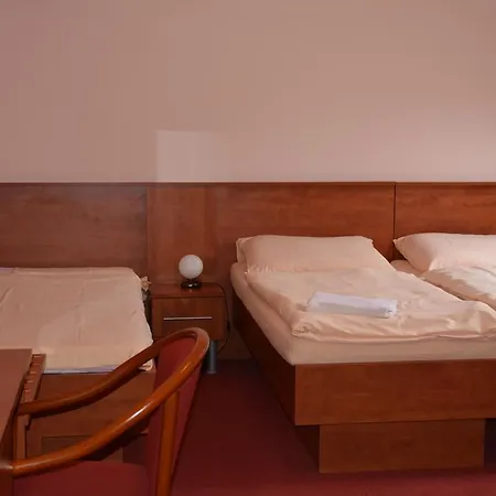 Koruna Hotell