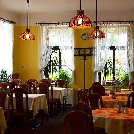 Koruna 3*