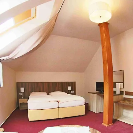 Koruna Hotel Karlstejn