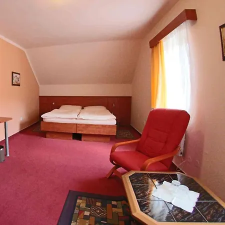 Koruna كارلستين